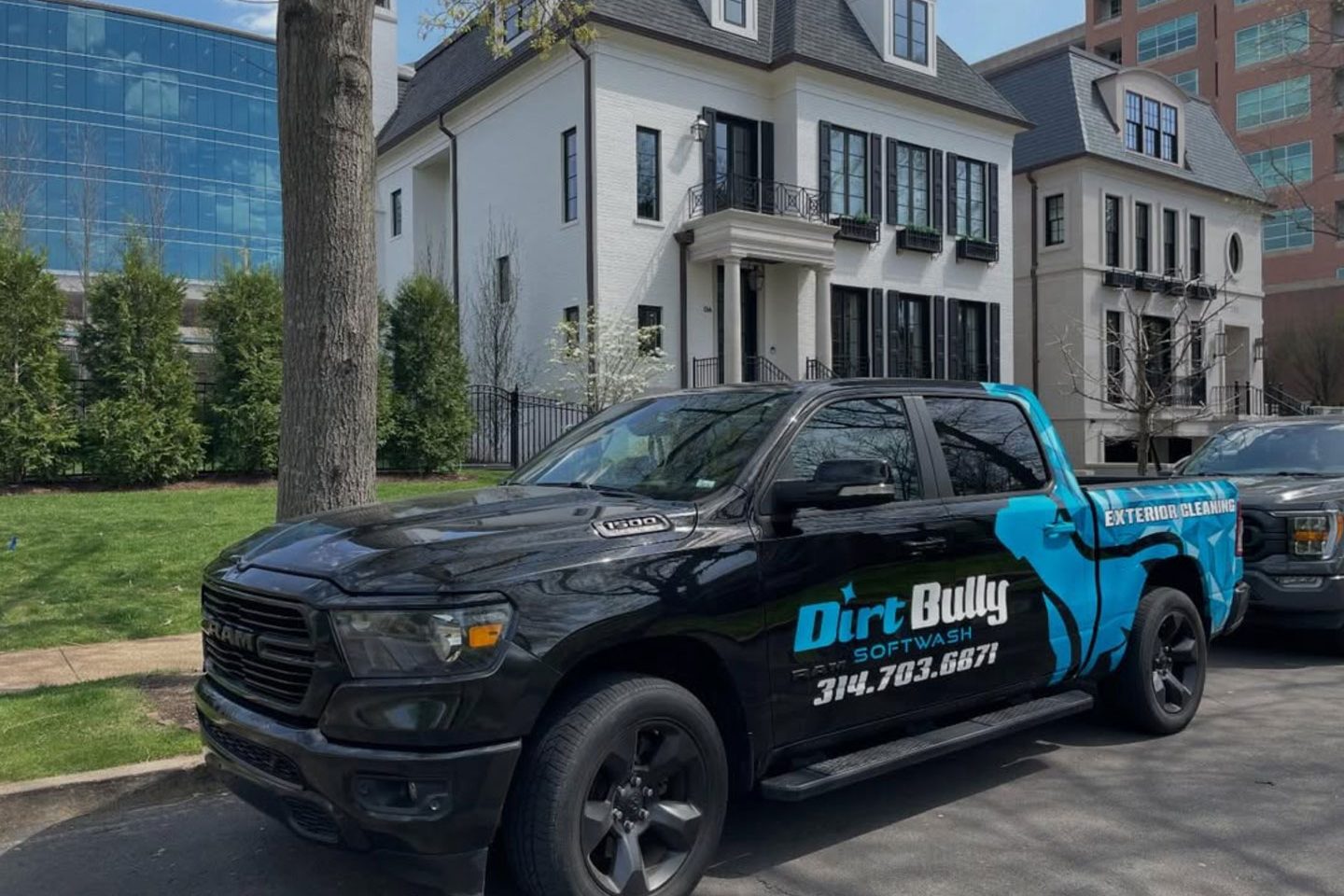 Dirt-Bully-truck