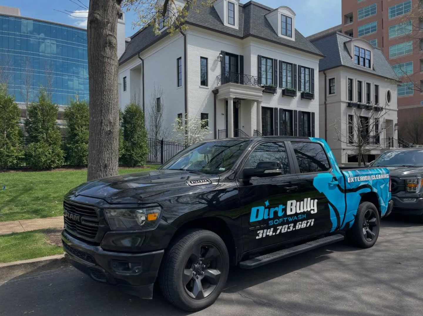 Dirt-Bully-truck